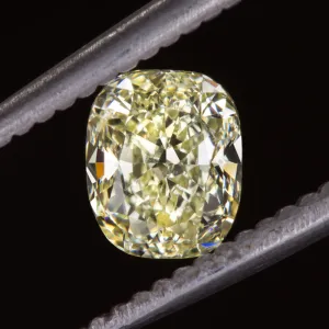 1ct LIGHT YELLOW GIA CERTIFIED DIAMOND ELONGATED CUSHION SHAPE CUT NATURAL LOOSE